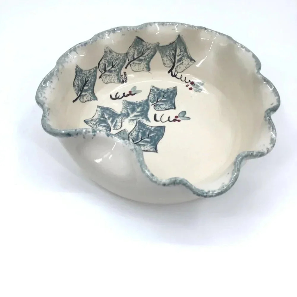 Vintage Abstract Studio Ceramic Ivy Holly Serving Bowl Artist Signed Green Red - Picture 7 of 15